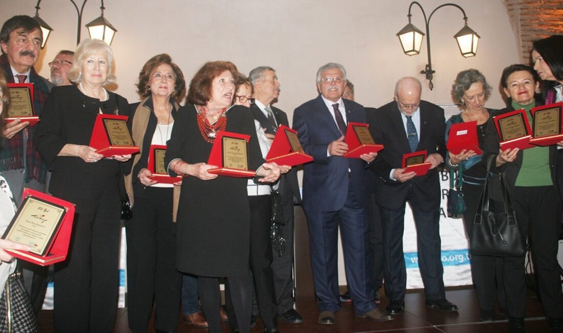 İstanbul Rehberler Odası (İRO) üyeleri, 21 Şubat Dünya Rehberler Günü’nü