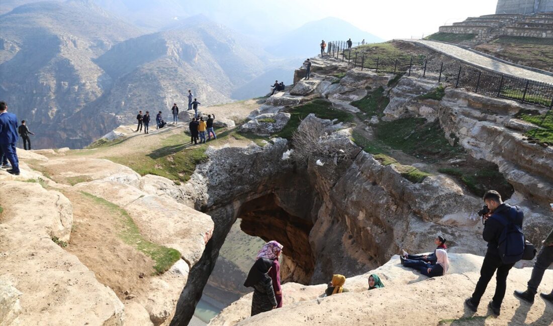 Siirt’te amatör fotoğrafçılar, kentin tanıtımına destek amacıyla doğal ve tarihi