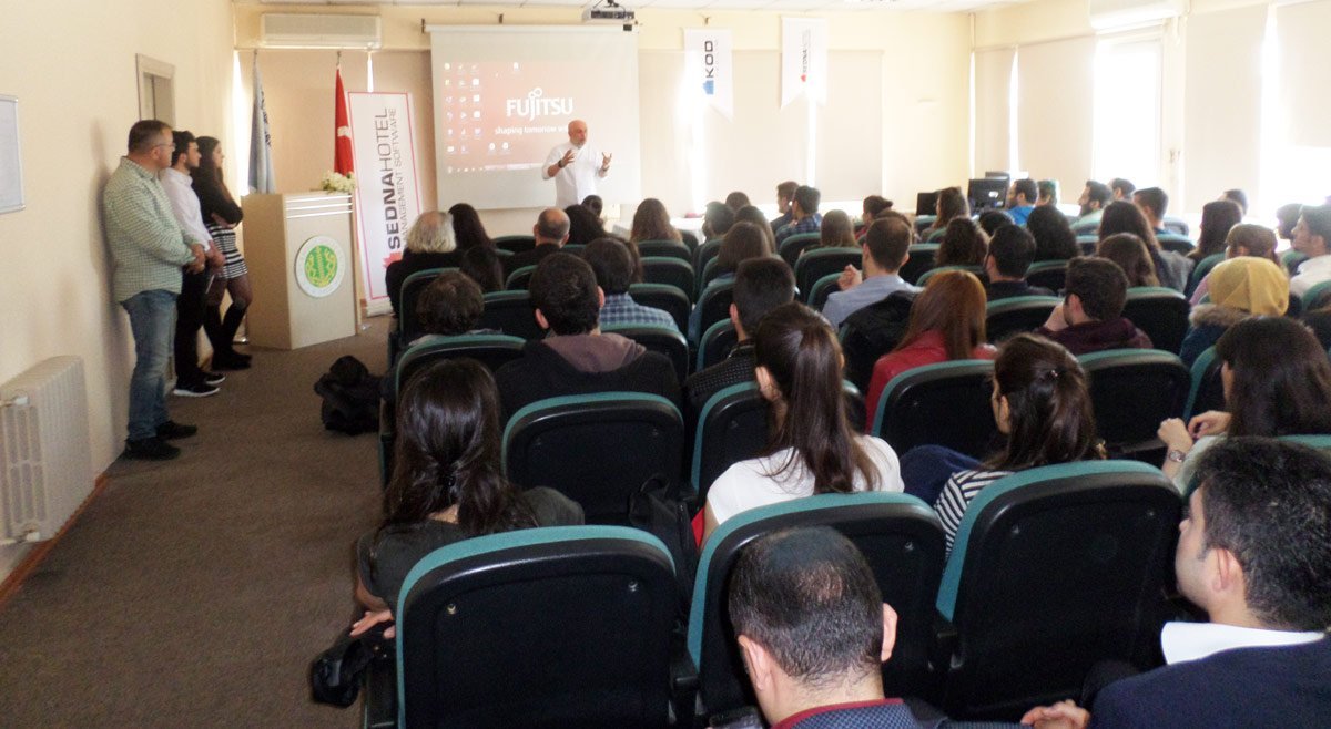 İstanbul Üniversitesi İktisat Fakültesi Turizm İşletmeciliği Bölümü Akademik Uzmanı Tolga