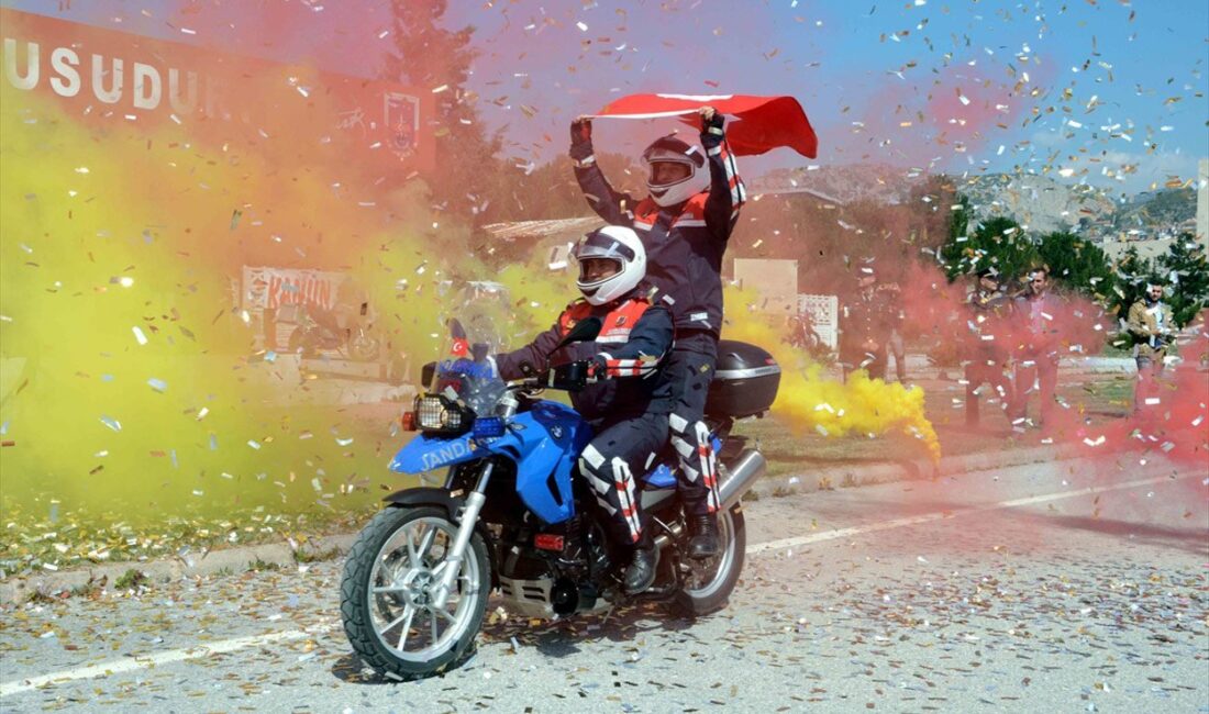 Muğla İl Jandarma Komutanlığı bünyesindeki turizm merkezlerinde görev yapan 25