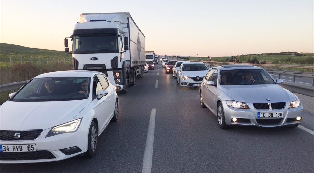 Hafta sonu tatilinin 1 Mayıs Emek ve Dayanışma Günü ile