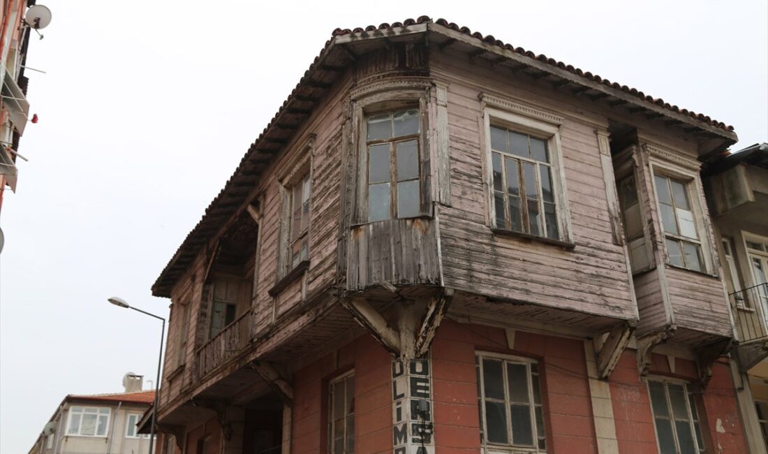 Edirne Valiliği, dünyada metrekareye düşen tarihi eser sayısı bakımından ikinci