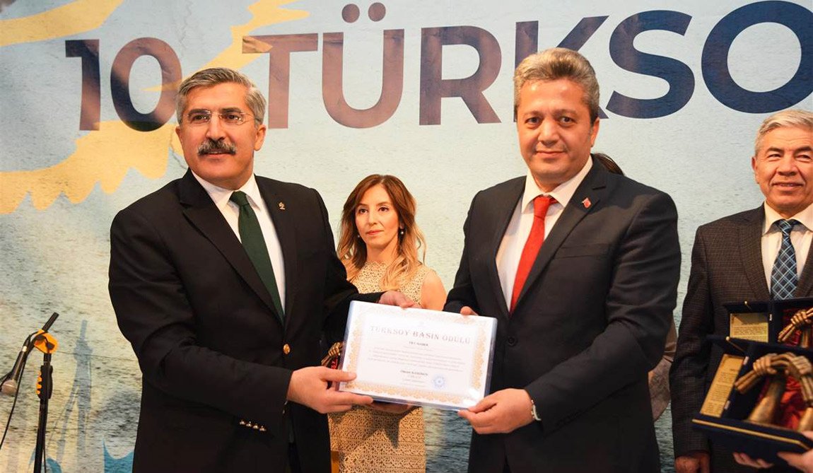 TUTAP Genel Başkanı Fikret Yıldız, 10. Türksoy Basın Ödülleri töreninde