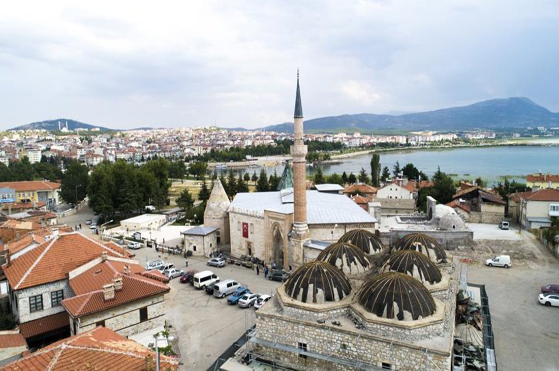 Beyşehir ilçesindeki tarihi Eşrefoğlu Camii ve Külliyesi’nin, UNESCO’nun Dünya Miras