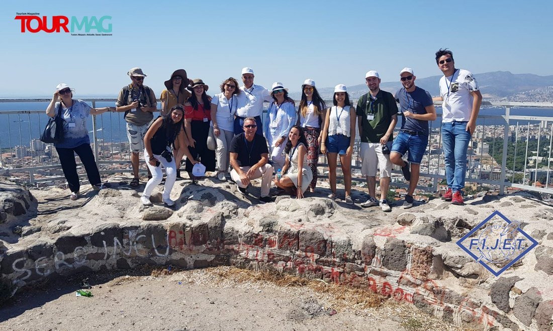 Dünya Turizm Yazarları ve Gazetecileri Federasyonu (FIJET), turizm basınına katkıda