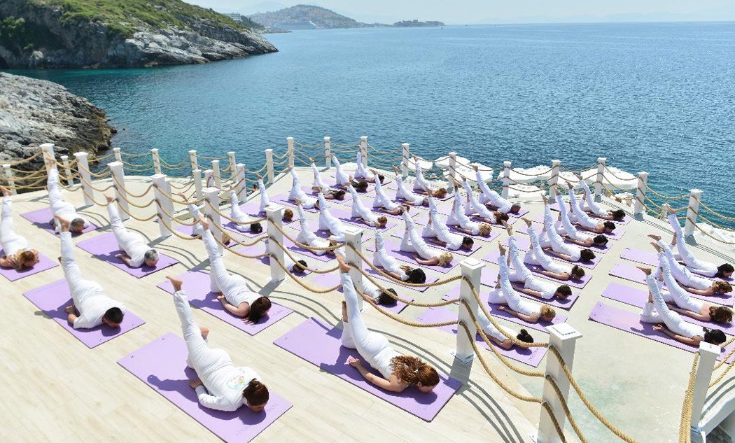 Uluslararası Yoga Federasyonu (UYF) temsilcileri, Uluslararası Olimpiyat Komitesi (IOC)’nin davetiyle