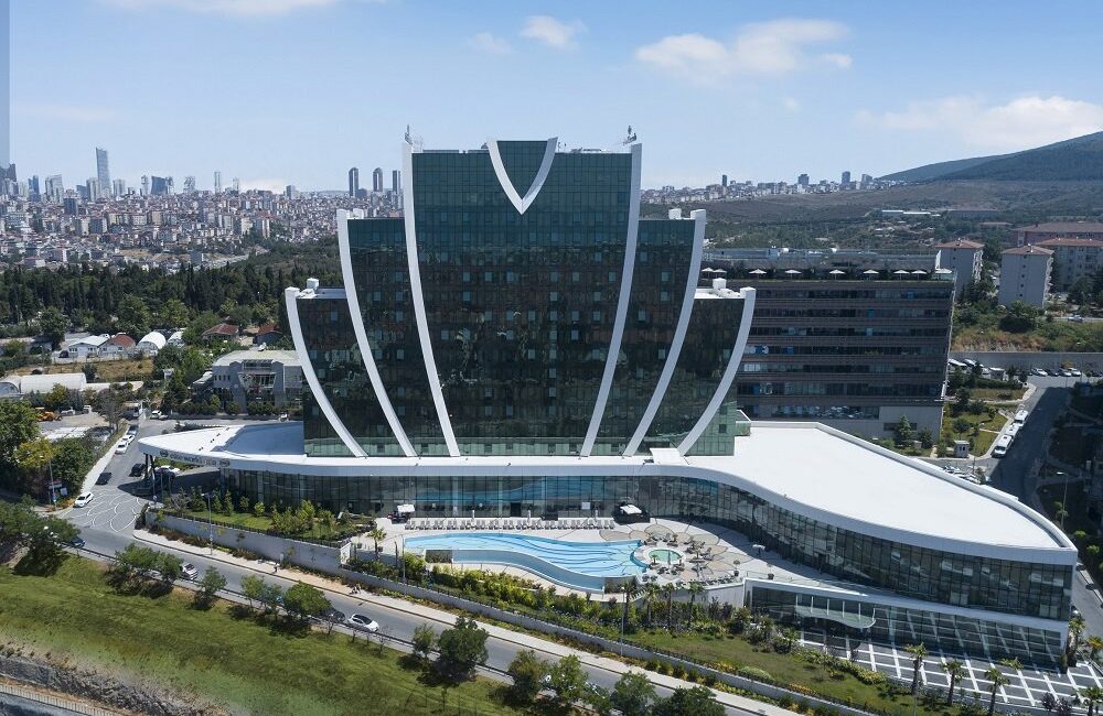 Elite World Hotels, Covid-19 pandemisi sebebiyle kısa bir mola verdiği