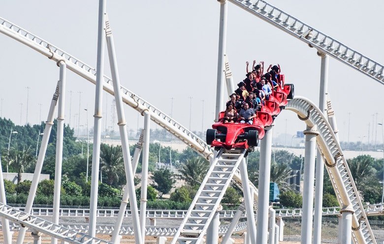 ferrari world tema parkları Tourmag tourmag-ferrari-world-tema-parklari