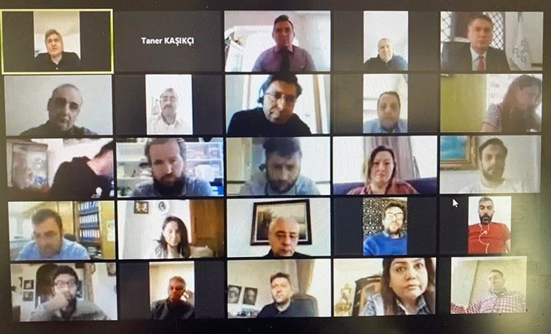 Koronavirüs (COVID-19) salgını yalnızca ülkemizde değil, tüm dünyada yaşamı neredeyse