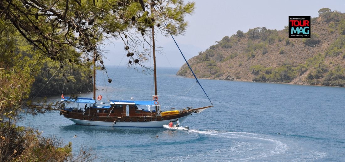 Muğla’nın Marmaris ilçesinde kalabalıktan uzak tatil yapmak isteyenler mavi tura