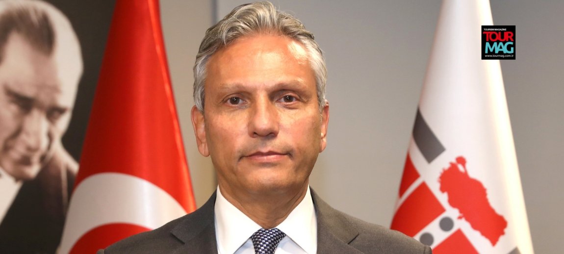 Pandeminin en ağır etkilediği sektörlerin başında turizmin geldiğini ve seyahat