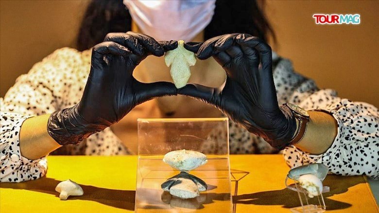 Gökyüzüne yönelmiş bakışları ile 7 bin yıl öncesi insanının hayal