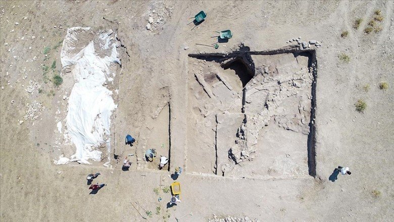 Van’ın Gürpınar ilçesinde geçen yıl keşfedilen höyükte Kültür Varlıkları ve