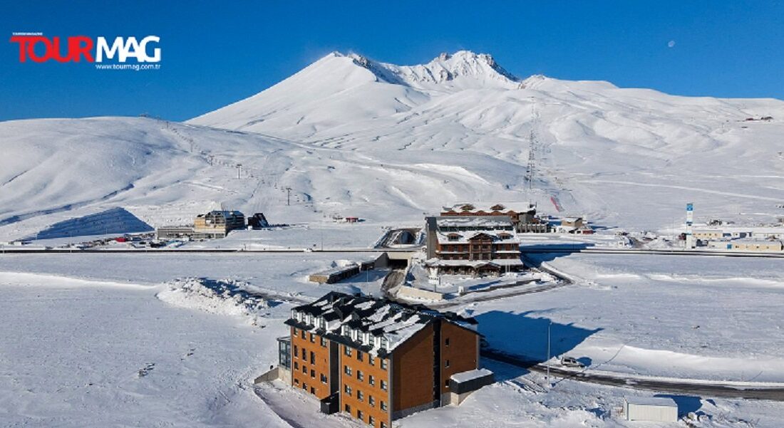 Türk turizmine değer katacak kalitede otellerin yapıldığı Erciyes Kayak Merkezi’nde