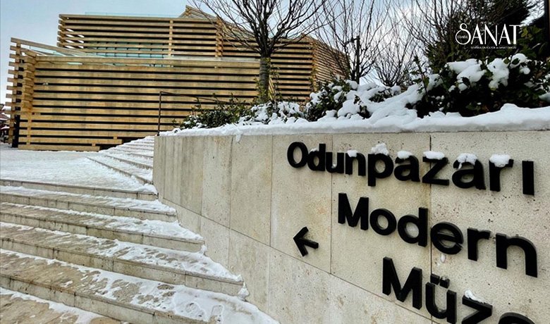 Eskişehir’in Odunpazarı ilçesinde, tarihi evlerin arasında inşa edilen Odunpazarı Modern