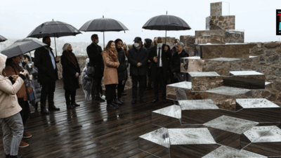 İran asıllı ABD’li sanatçı Shirin Abedinirad’ın hazırladığı “Kolektif Yansıma” adlı