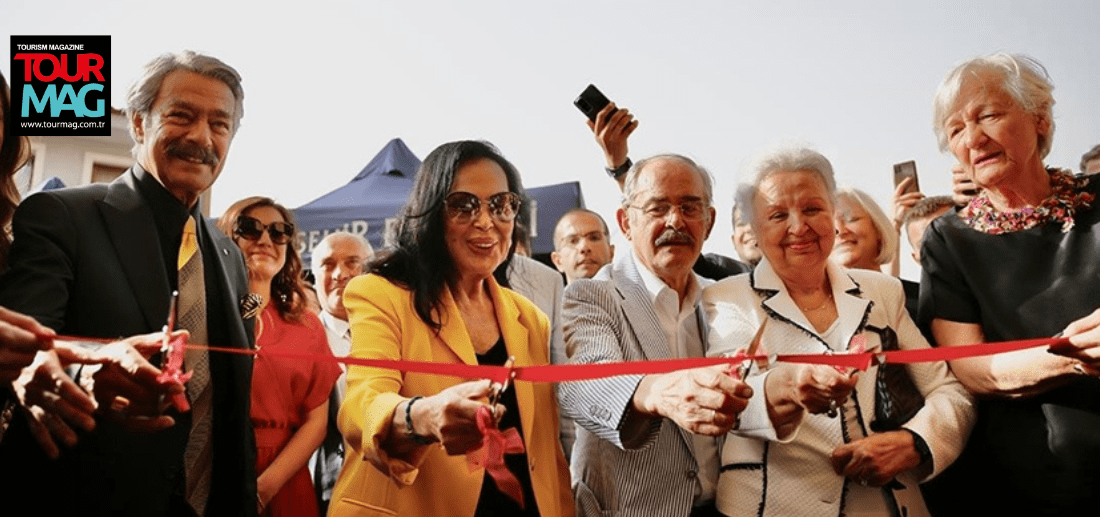 Türk sinemasının önemli isimlerinden Türkan Şoray ve Kadir İnanır, Eskişehir’de