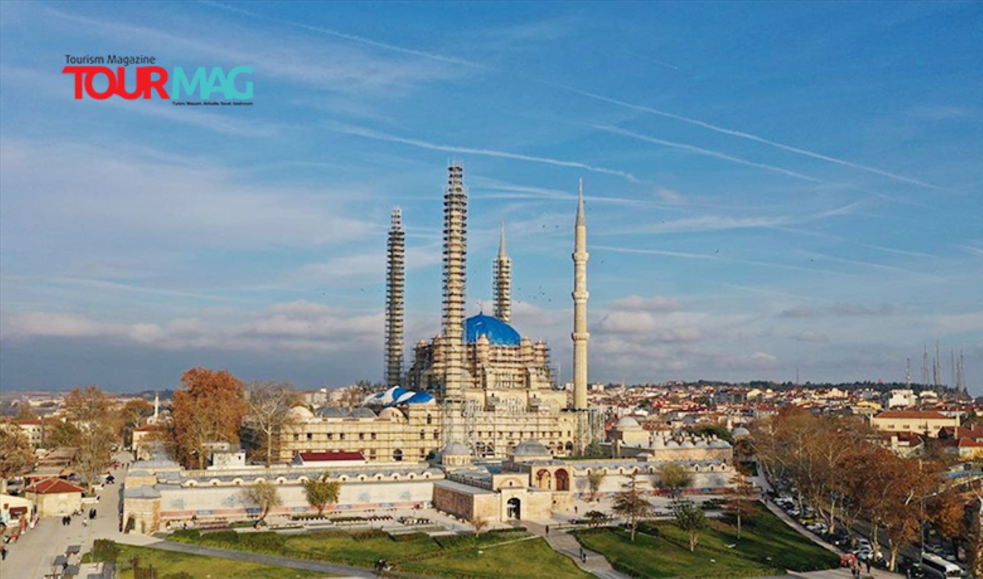 Caminin geleceğe güvenle taşınması için geçen yıl başlatılan restorasyon, yapının