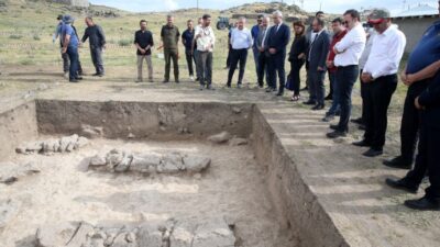 Türklere Anadolu’nun kapılarını açan Malazgirt Savaşı’nın yapıldığı alanın tespiti amacıyla