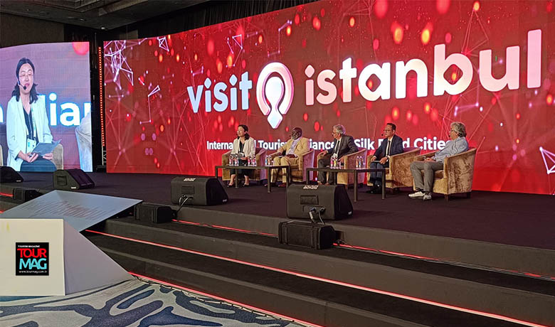 Binlerce yıllık ticaret kervanlarının geçtiği İpek Yolu şehirlerinin temsilcileri, İstanbul
