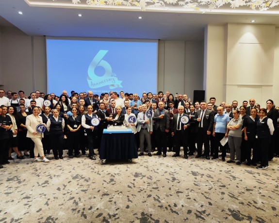 Hilton Istanbul Maslak, 6’ıncı yılını kutlamanın sevincini yaşıyor. Deneyimi, profesyonelliği