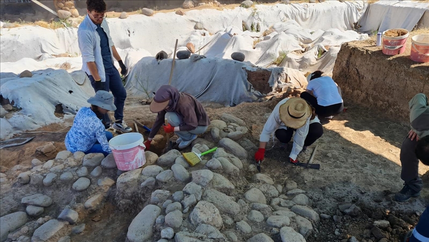 Kültür ve Turizm Bakanlığı izni, İzmir Büyükşehir ve Bornova belediyelerinin