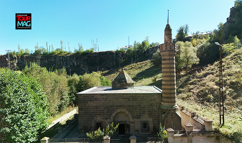 Erzurum’un güney ilçelerindeki tarihi tabya, türbe, köprü, kilise, cami, mağara