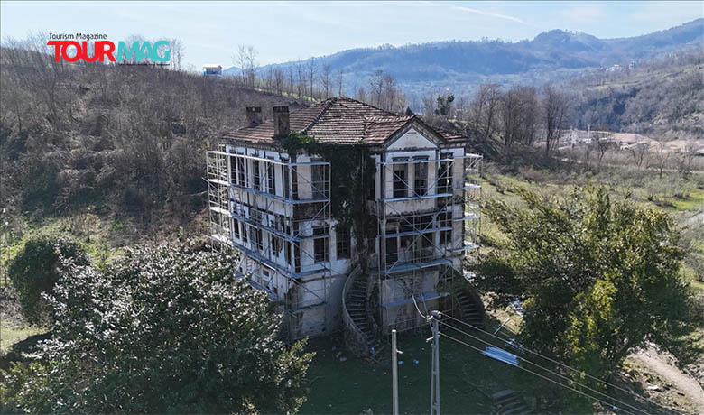 Ordu’nun Çamaş ilçesinde atıl vaziyetteki 116 yıllık Cevat Bey Konağı
