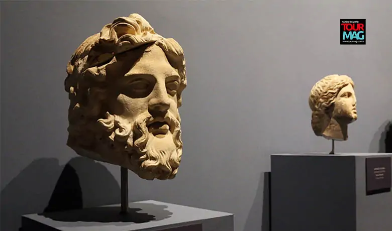İzmir Selçuk’ta yer alan Efes Müzesi, dört bin eserle ziyaretçilerine