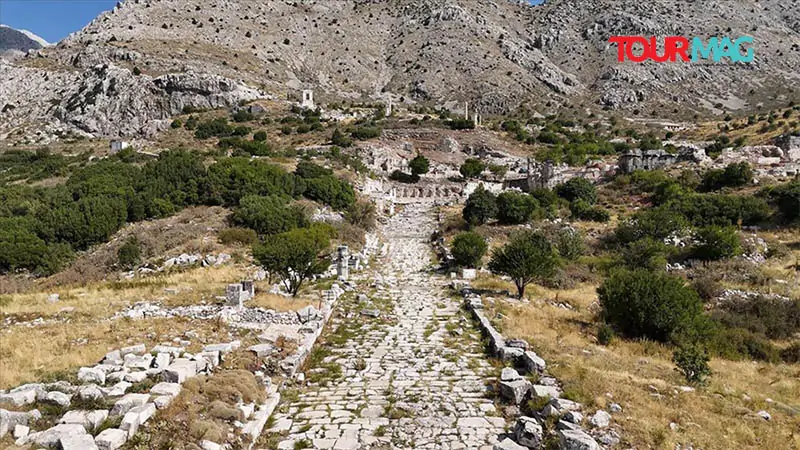 Burdur’un Ağlasun ilçesinde bulunan Sagalassos Antik Kenti’nde Türkiye’nin üçüncü büyük