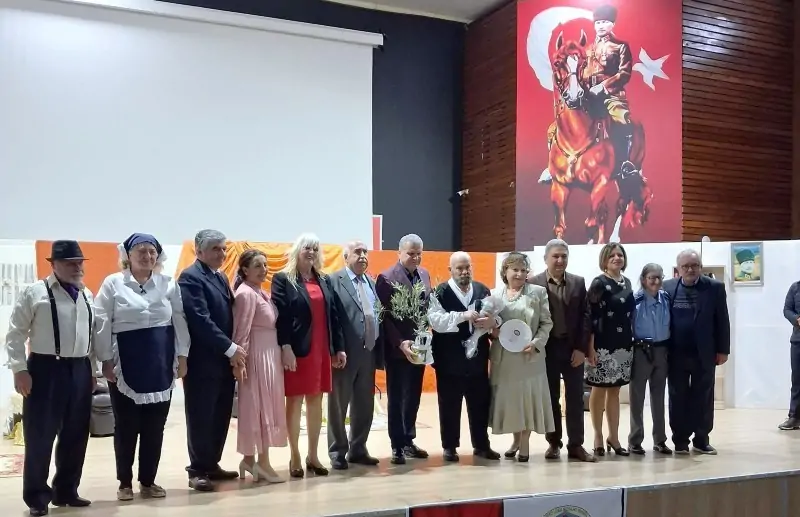 27 Mart Dünya Tiyatrolar Günü ’nde, Edremit Şükrü Tunar Kültür