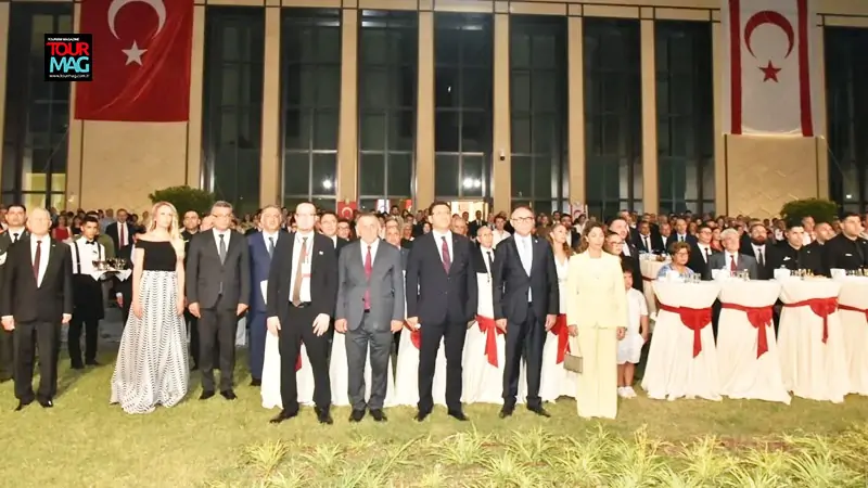 Barış ve Özgürlük Bayramı Tourmag tourmag-baris-ve-ozgurluk-bayrami