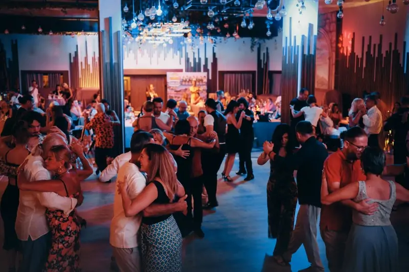tourmag-tango-bu-dansta-ask-var-sevinc-ve-cosku-da-belki