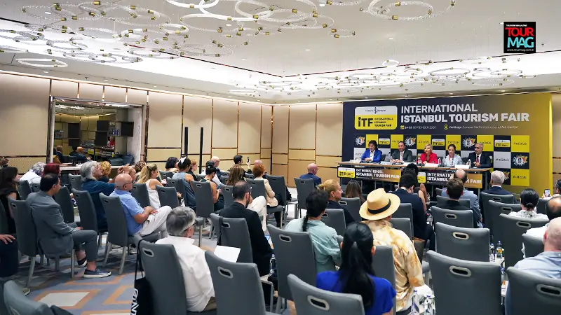 tourmag-bes-yilda-kendi-alaninda-dunyanin-en-buyuk-ilk-uc-fuari